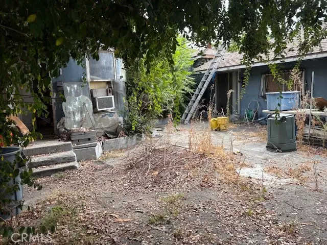 Burbank, CA 91506,452 N Lomita