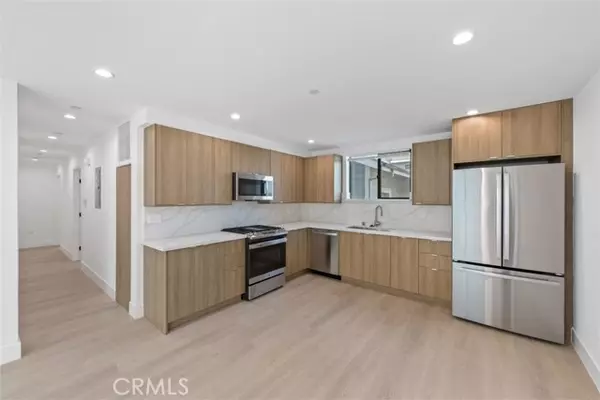 Los Angeles, CA 90019,4812 Mascot ST