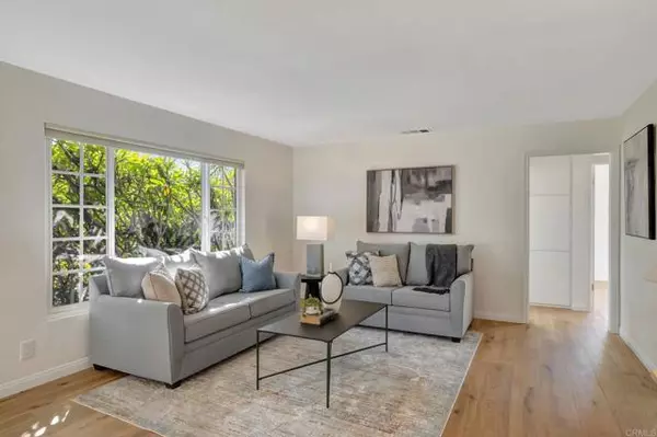 Vista, CA 92084,732 Osborne ST