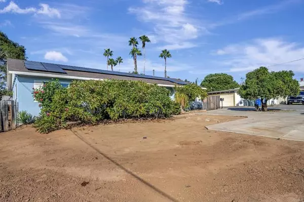 Vista, CA 92084,732 Osborne ST