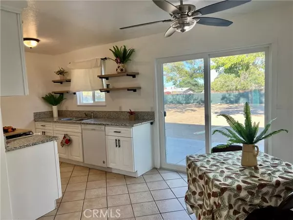 Hesperia, CA 92345,10393 Hemlock AVE