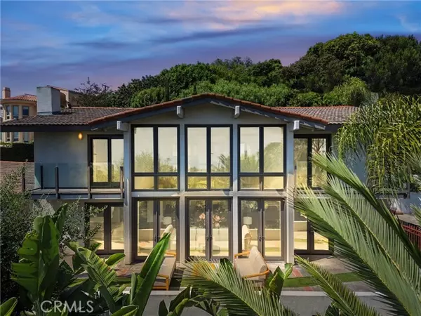 Rancho Palos Verdes, CA 90275,30679 Palos Verdes DR