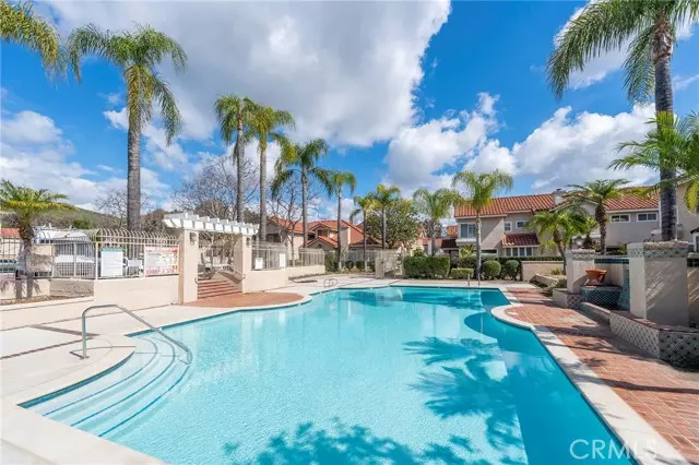 Simi Valley, CA 93065,620 Ivywood LN F
