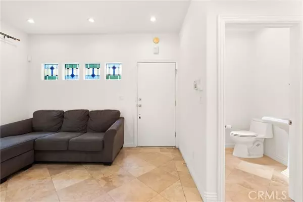 Sherman Oaks, CA 91411,15153 Burbank BLD 1