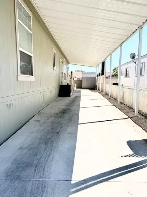 Palmdale, CA 93552,4444 E Avenue R 16