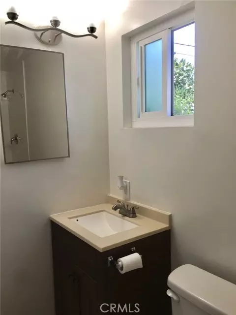 Brea, CA 92821,333 Arovista B