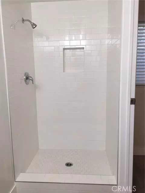Brea, CA 92821,333 Arovista B