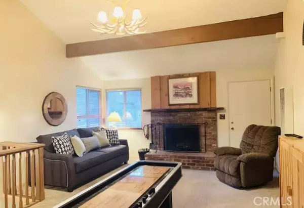 Big Bear Lake, CA 92315,573 Thrush DR