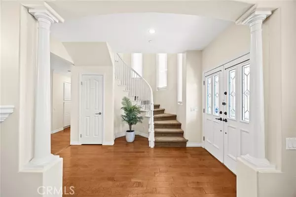 Arcadia, CA 91006,826 Country Oaks LN