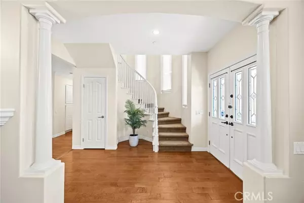 Arcadia, CA 91006,826 Country Oaks LN