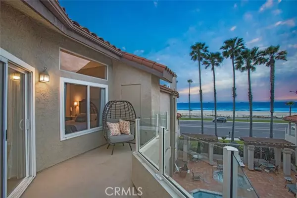 1400 Pacific Coast 305, Huntington Beach, CA 92648