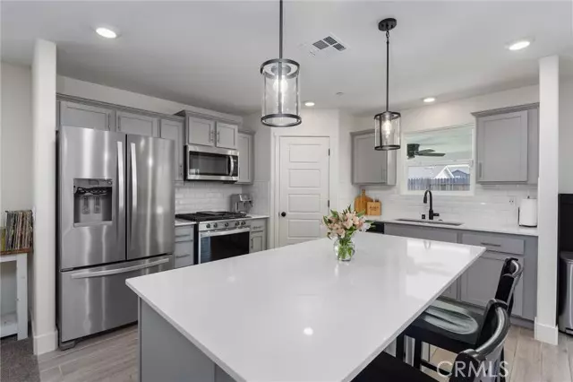 10107 Estacada AVE, Bakersfield, CA 93311