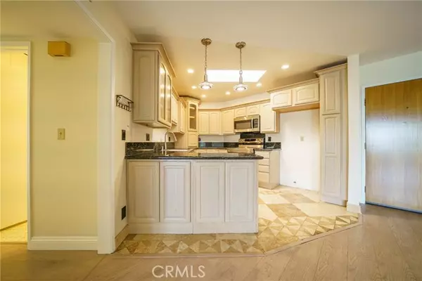 Los Angeles, CA 90042,4260 Via Arbolada