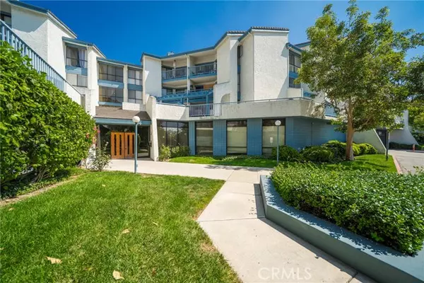 Los Angeles, CA 90042,4260 Via Arbolada 317