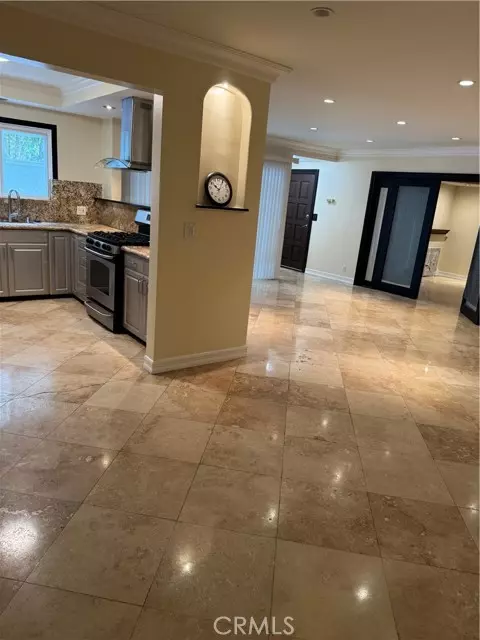 Los Angeles, CA 90049,11370 W Sunset BLD B