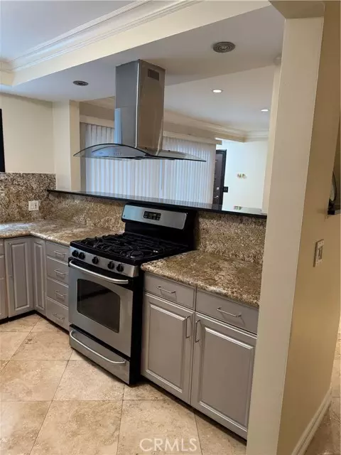 Los Angeles, CA 90049,11370 W Sunset BLD B