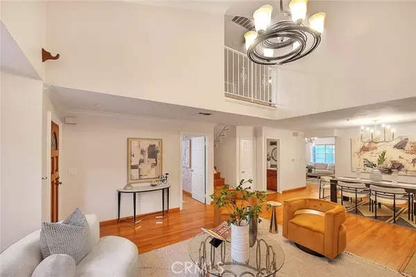 Alhambra, CA 91801,32 N Almansor ST D