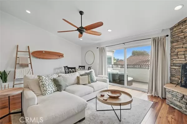 Redondo Beach, CA 90277,220 S Helberta AVE E
