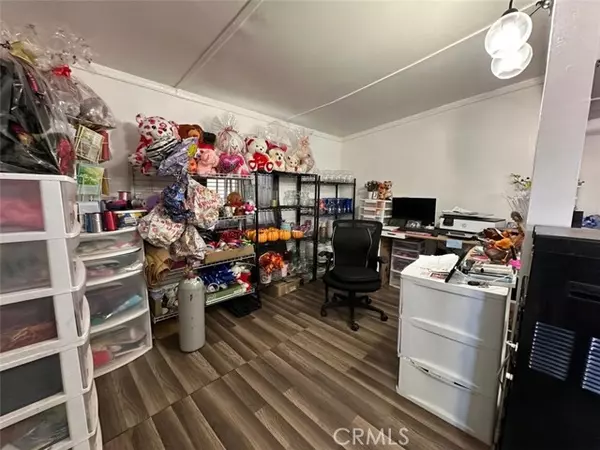 Lancaster, CA 93534,723 W I AVE 94