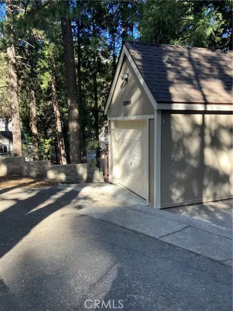 22980 Crest Forest DR, Crestline, CA 92325