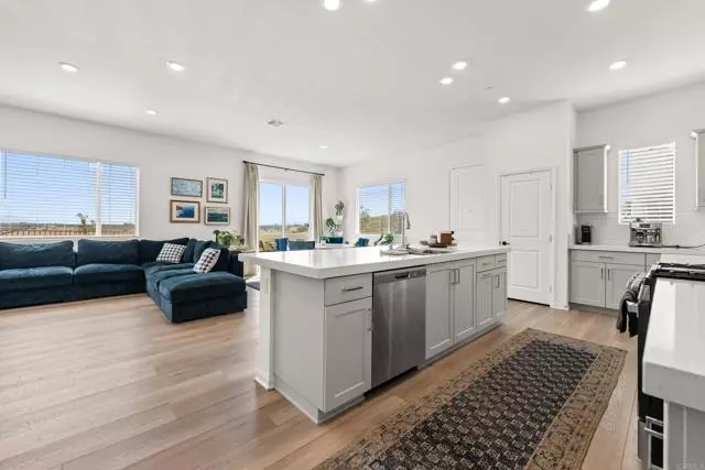 Chula Vista, CA 91913,2038 Bluestone CIR