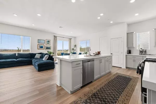 2038 Bluestone CIR, Chula Vista, CA 91913