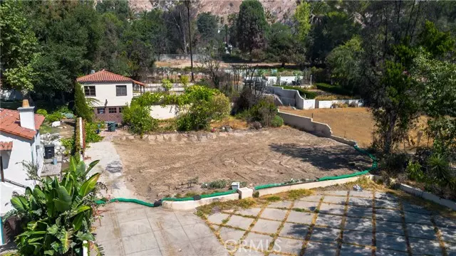 1689 E Altadena DR, Altadena, CA 91001