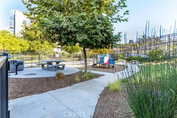 Sylmar, CA 91342,13219 Shaw LN