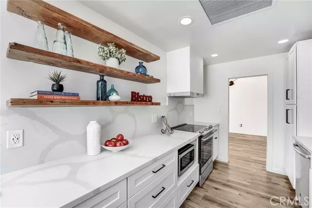 Culver City, CA 90230,6150 Buckingham 106