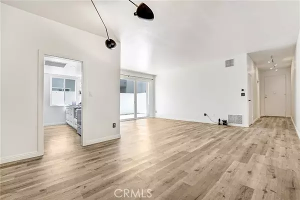 Culver City, CA 90230,6150 Buckingham 106