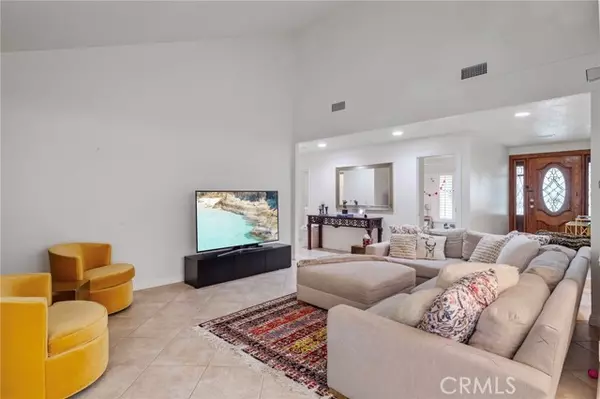 Mission Viejo, CA 92691,25902 Via Del Sur