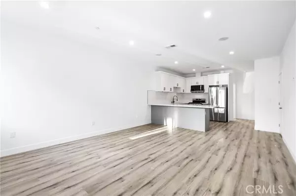 North Hollywood, CA 91601,10857 Morrison