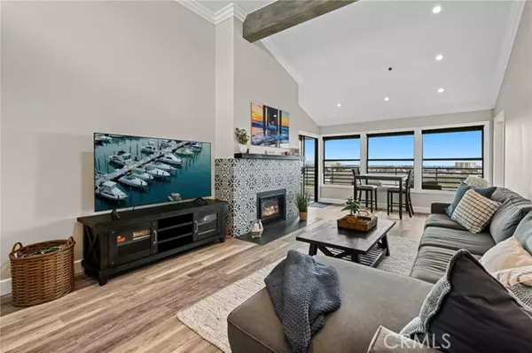 260 Cagney Lane 313, Newport Beach, CA 92663