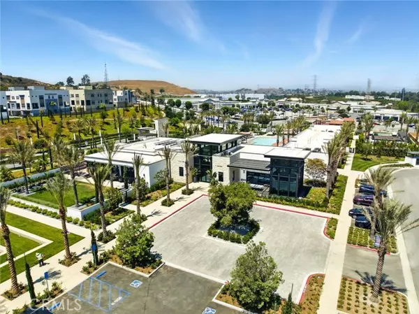 Montebello, CA 90640,225 Remy LN