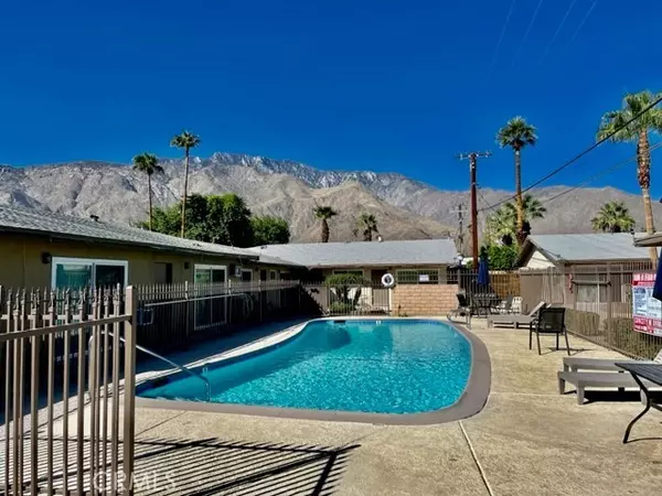 Palm Springs, CA 92262,685 E Vista Chino 1