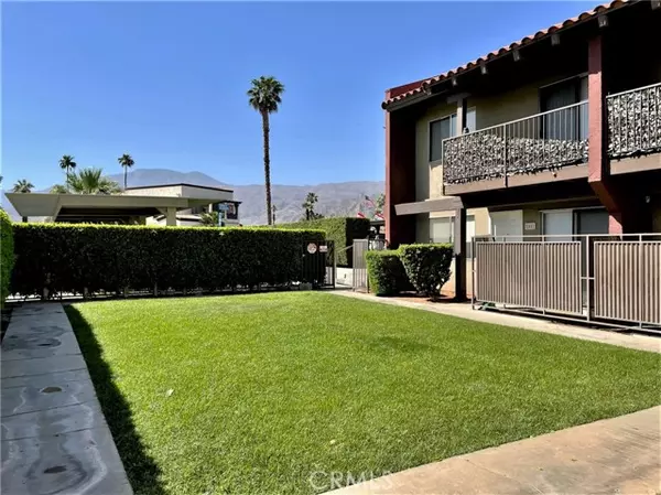 La Quinta, CA 92234,51085 Eisenhower 17