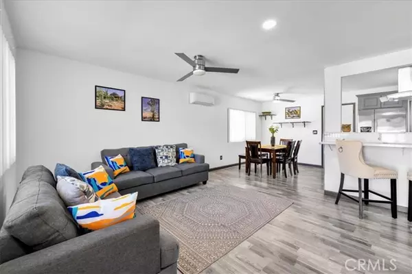 Joshua Tree, CA 92252,61830 Grand View CIR