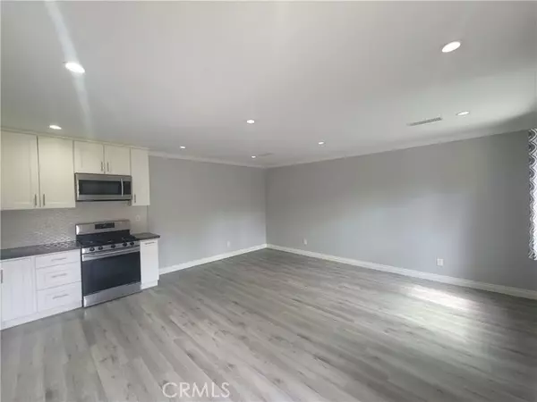 Tarzana, CA 91356,5941 Vanalden