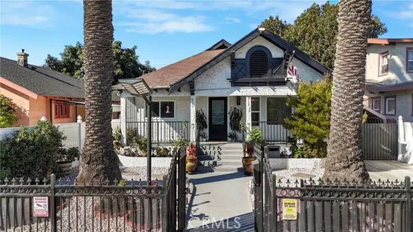 Los Angeles, CA 90037,919 919 1/2 W 49th