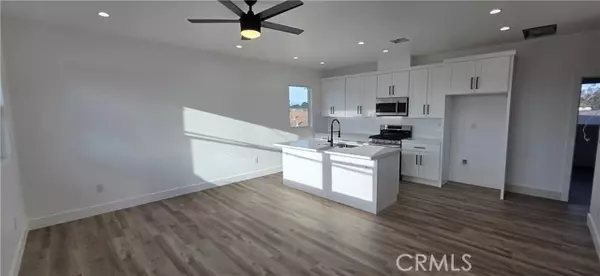 Lakewood, CA 90712,4705 Lakewood 2