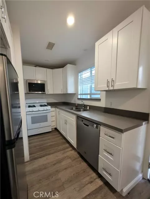 North Hollywood, CA 91601,11106 Califa St