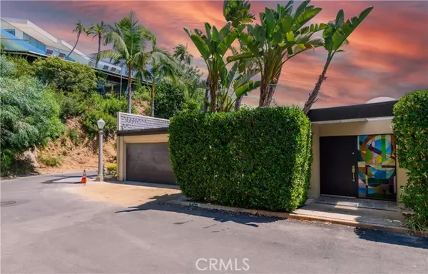 Los Angeles, CA 90069,9400 Sierra Mar DR