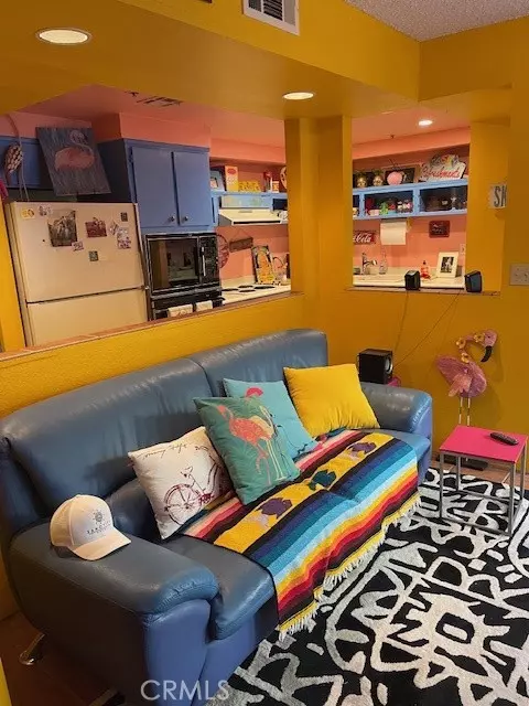 Palm Springs, CA 92262,487 Village Square W.