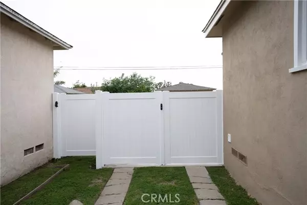 Marina Del Rey, CA 90066,12837 Bonaparte