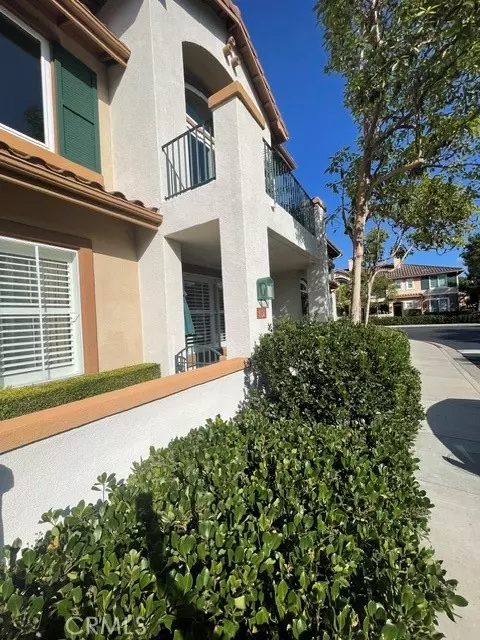 Irvine, CA 92606,1104 Solvay Aisle