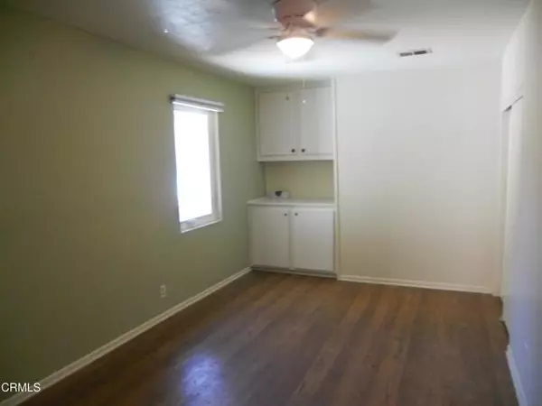 Moorpark, CA 93021,841 Valley RD