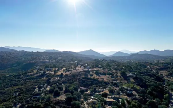 Jamul, CA 91935,29 Cinnamon DR