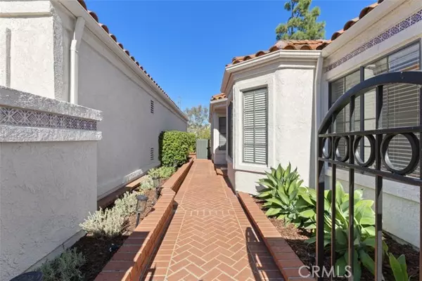 Mission Viejo, CA 92692,28487 Borgona