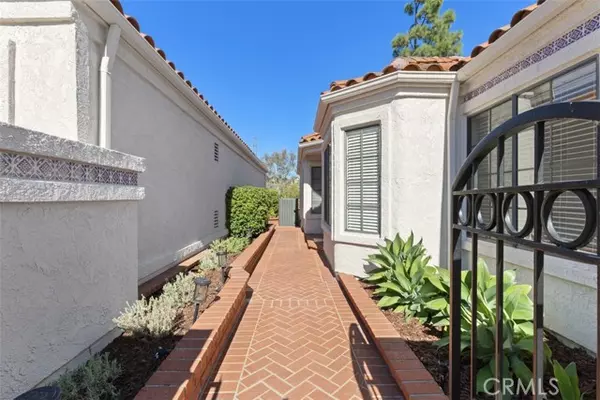 Mission Viejo, CA 92692,28487 Borgona