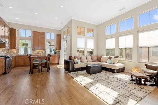 Irvine, CA 92620,129 Thornhurst